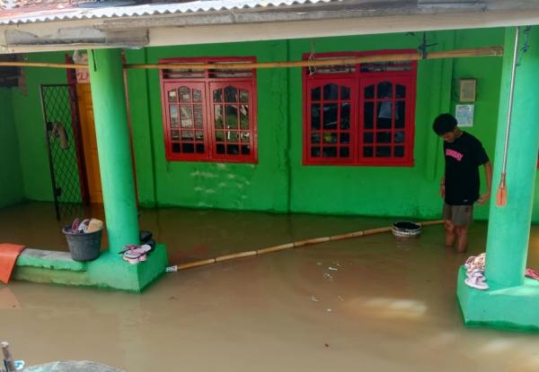 Ratusan Rumah Warga OKU Terendam Banjir, Air Capai 130 Cm, Aktivitas Lumpuh Sementara