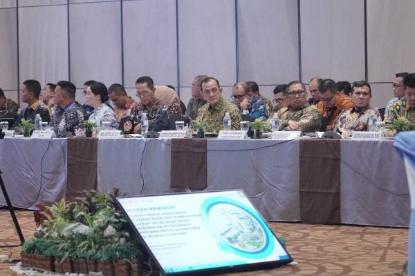 Sekda Sumsel Edward Candra Hadiri  Rakor Pemerintahan se-Sumatera Bahas Kamtibmas dan Arahan untuk Kepala Daerah
