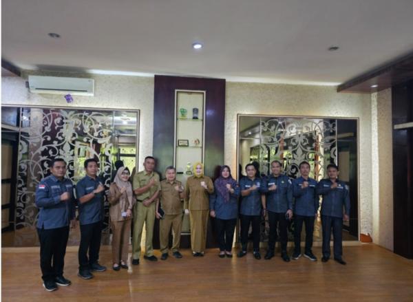 Sinergitas Bawaslu dan Pemda Banyuasin Diperkuat lewat Audiensi Bersama Wakil Bupati