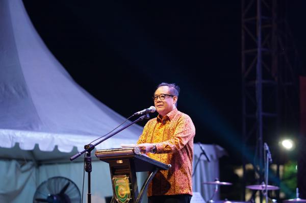 Sumsel Menuju Pusat Pertumbuhan Ekonomi, Wagub Cik Ujang Resmi Tutup Sriwijaya Expo 2025