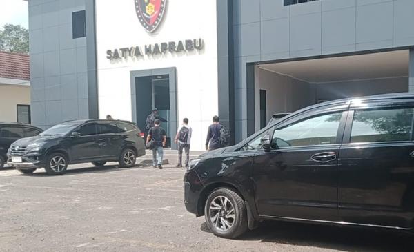 Usut Dugaan Korupsi Disdikbud Muara Enim, KPK Geledah Rumah Dinas Mantan Kadisdikbud dan Periksa Tiga Saksi di Polres Muara Enim