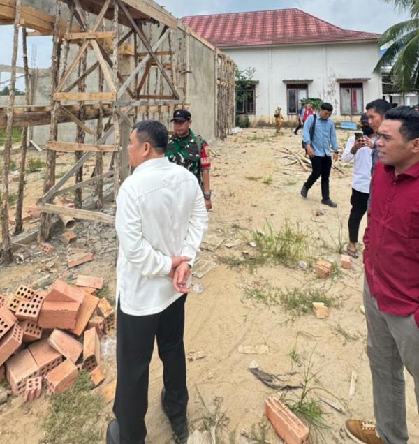 Wakil Ketua DPRD Sumsel Tinjau Progres Pembangunan Koperasi Merah Putih di Desa Sembadak Ogan Ilir