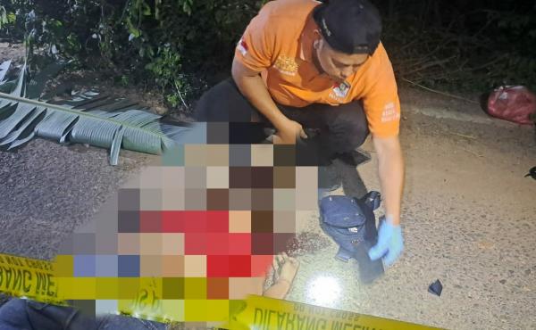 Warga Ogan Ilir Digegerkan Penemuan Mayat Perempuan di Pinggir Jalan, Polisi Lakukan Penyelidikan Intensif