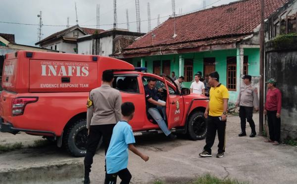 Warga Temukan Mayat Pria di Paku Sengkunyit OKU Timur, Polisi Pastikan Tidak Ada Unsur Pidana